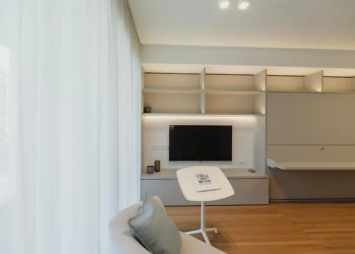 Gohost - Stylish 10 Min From Station *
